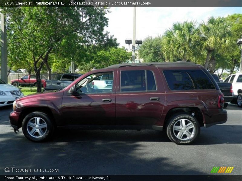 Bordeaux Red Metallic / Light Cashmere/Ebony 2006 Chevrolet TrailBlazer EXT LS