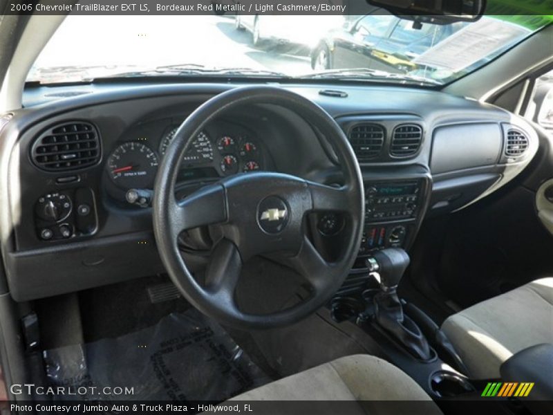 Bordeaux Red Metallic / Light Cashmere/Ebony 2006 Chevrolet TrailBlazer EXT LS