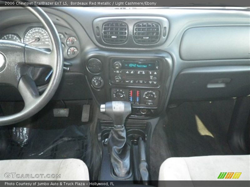 Bordeaux Red Metallic / Light Cashmere/Ebony 2006 Chevrolet TrailBlazer EXT LS