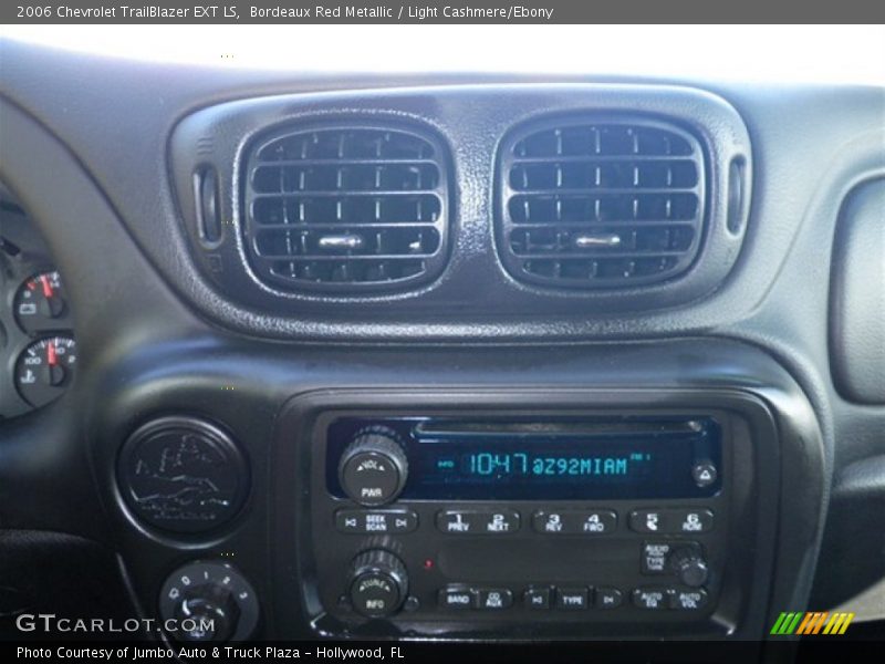 Bordeaux Red Metallic / Light Cashmere/Ebony 2006 Chevrolet TrailBlazer EXT LS