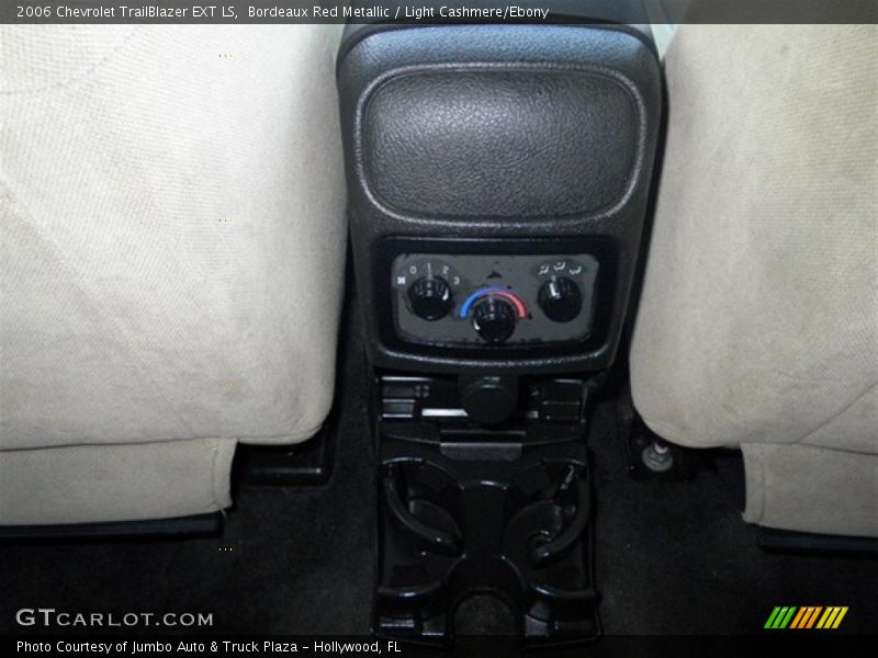 Bordeaux Red Metallic / Light Cashmere/Ebony 2006 Chevrolet TrailBlazer EXT LS
