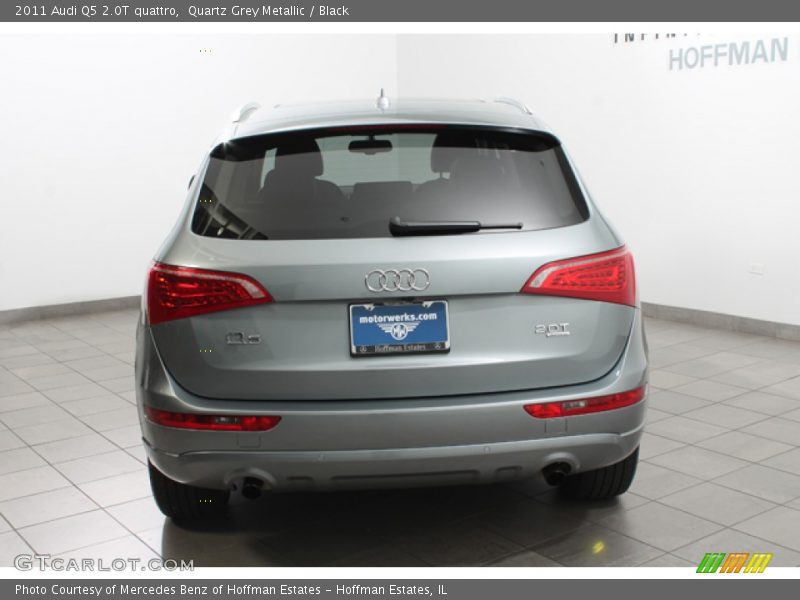 Quartz Grey Metallic / Black 2011 Audi Q5 2.0T quattro