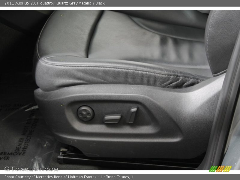 Quartz Grey Metallic / Black 2011 Audi Q5 2.0T quattro