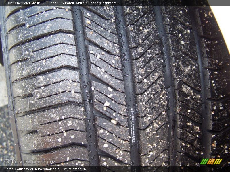 Summit White / Cocoa/Cashmere 2009 Chevrolet Malibu LT Sedan