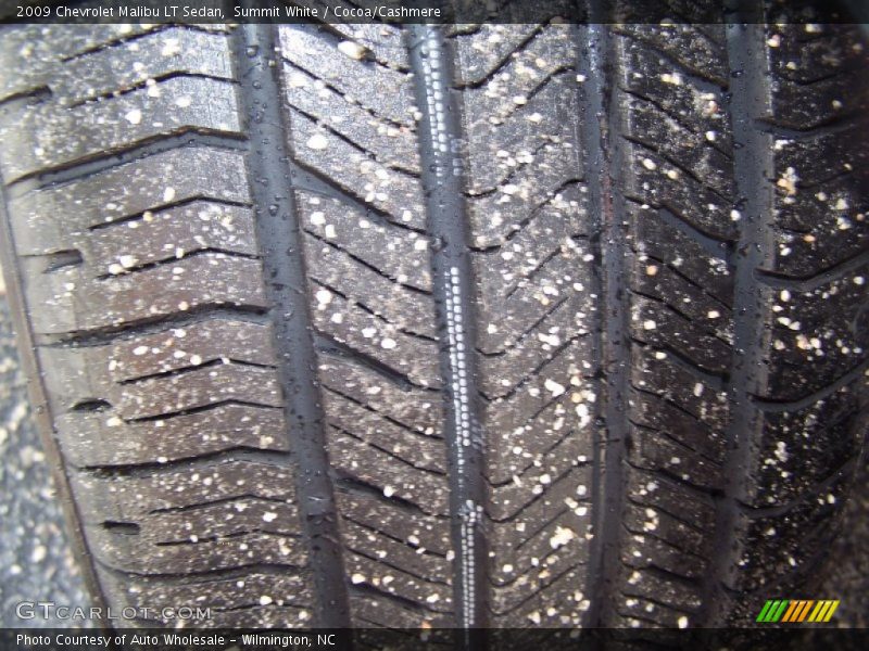 Summit White / Cocoa/Cashmere 2009 Chevrolet Malibu LT Sedan
