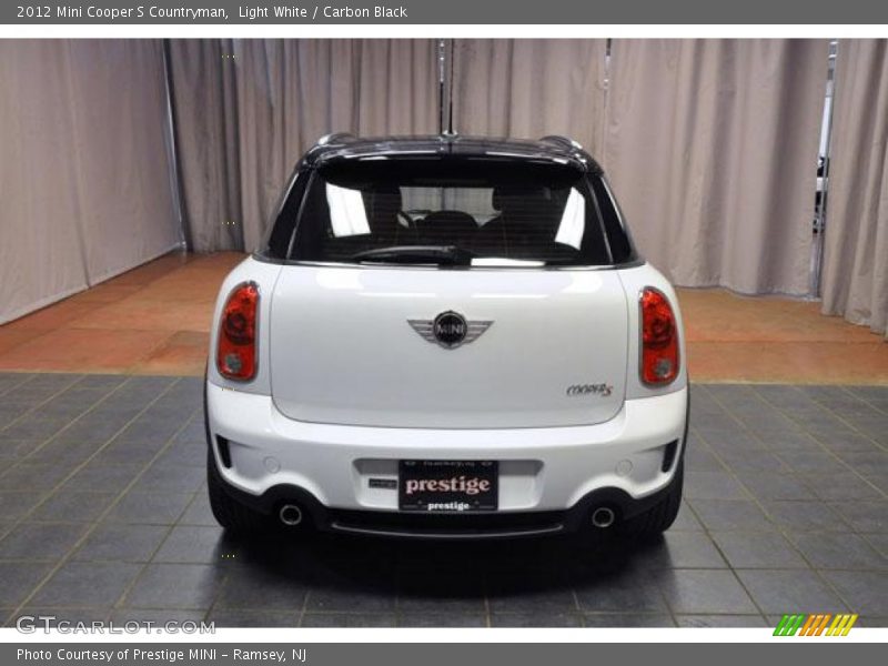 Light White / Carbon Black 2012 Mini Cooper S Countryman