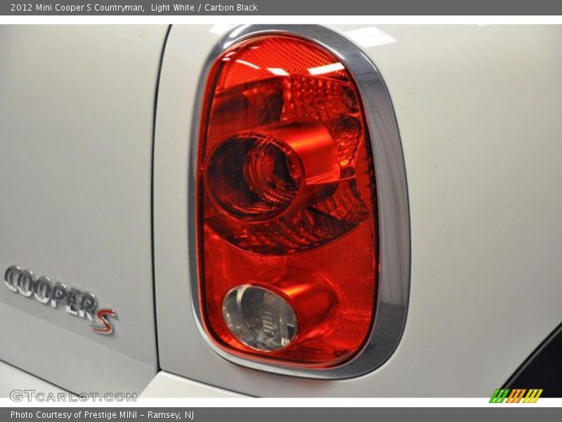 Light White / Carbon Black 2012 Mini Cooper S Countryman