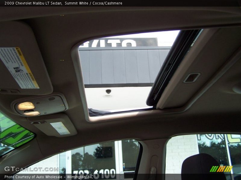 Summit White / Cocoa/Cashmere 2009 Chevrolet Malibu LT Sedan