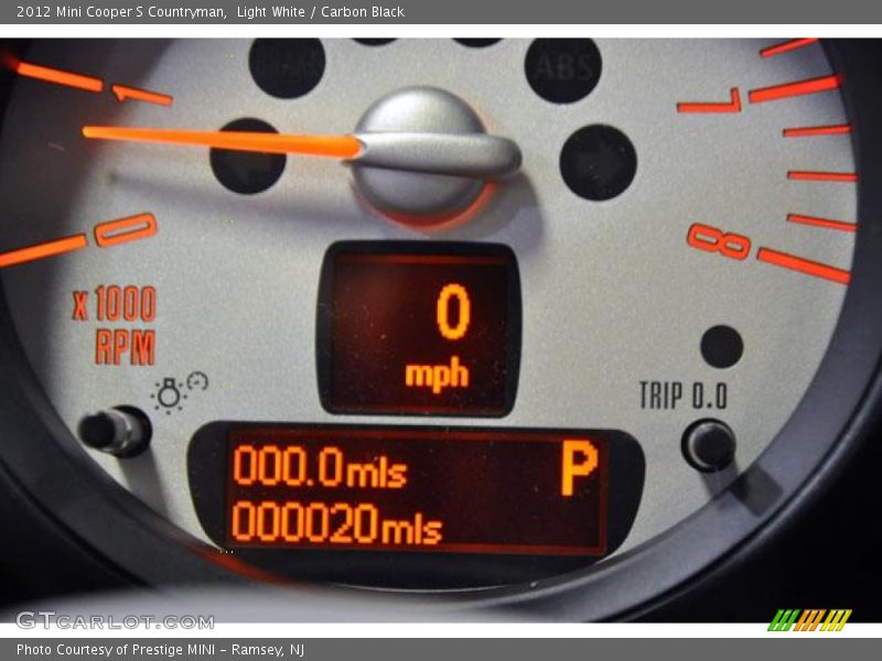 Light White / Carbon Black 2012 Mini Cooper S Countryman