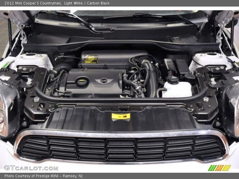 Light White / Carbon Black 2012 Mini Cooper S Countryman