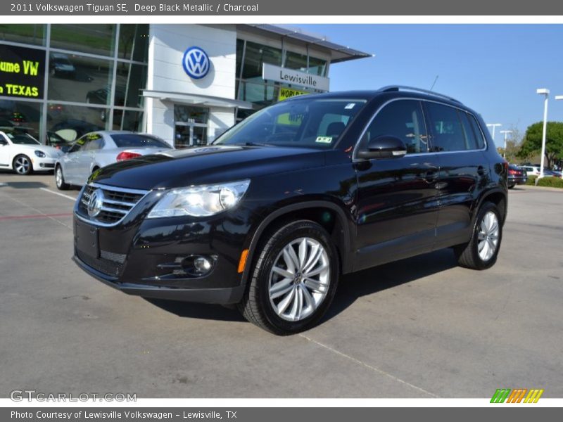 Deep Black Metallic / Charcoal 2011 Volkswagen Tiguan SE