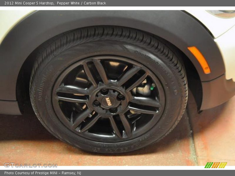 Pepper White / Carbon Black 2012 Mini Cooper S Hardtop
