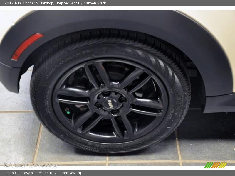 Pepper White / Carbon Black 2012 Mini Cooper S Hardtop