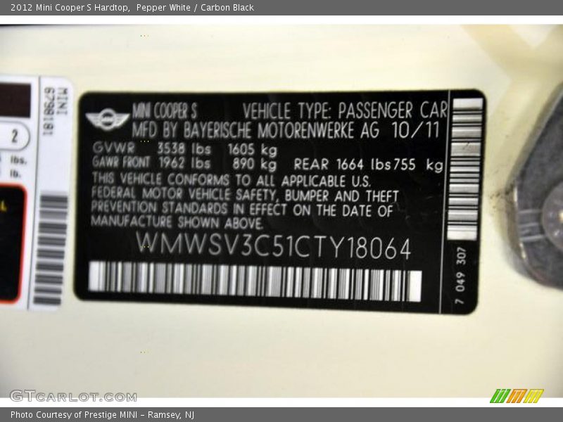 Pepper White / Carbon Black 2012 Mini Cooper S Hardtop