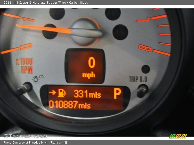 Pepper White / Carbon Black 2012 Mini Cooper S Hardtop
