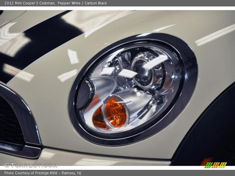 Pepper White / Carbon Black 2012 Mini Cooper S Clubman