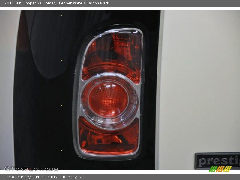 Pepper White / Carbon Black 2012 Mini Cooper S Clubman