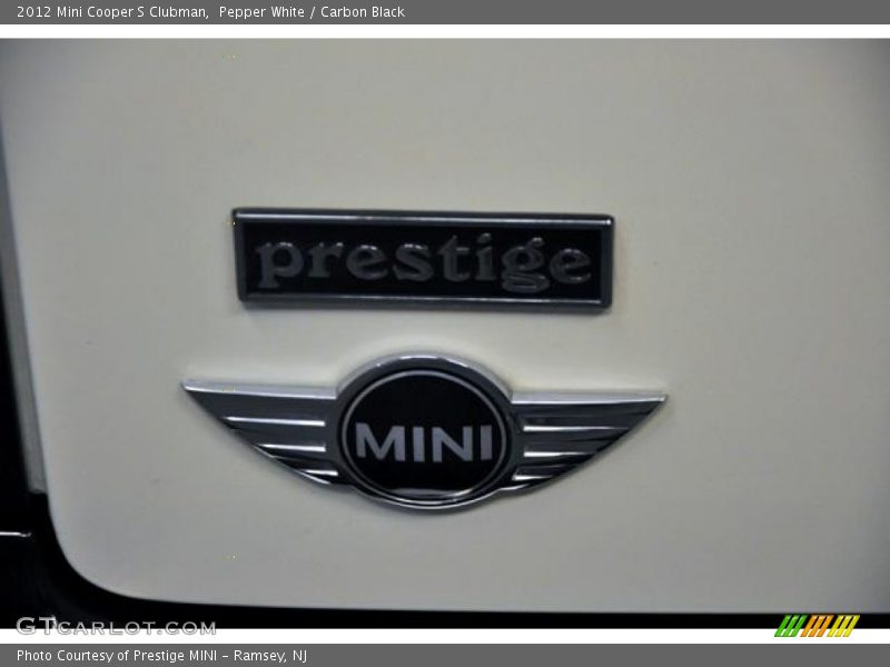 Pepper White / Carbon Black 2012 Mini Cooper S Clubman