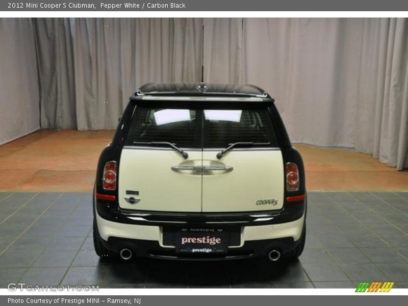 Pepper White / Carbon Black 2012 Mini Cooper S Clubman