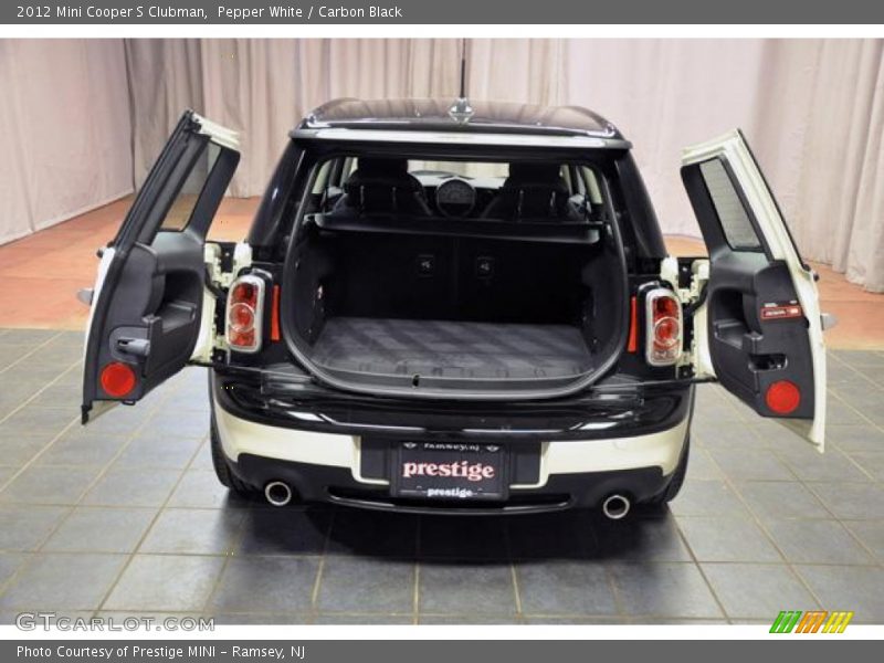 Pepper White / Carbon Black 2012 Mini Cooper S Clubman