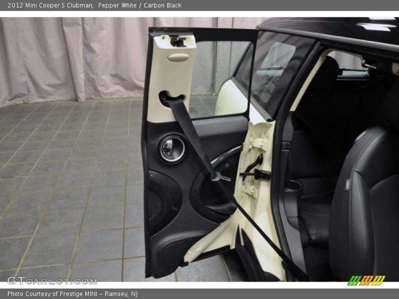 Pepper White / Carbon Black 2012 Mini Cooper S Clubman