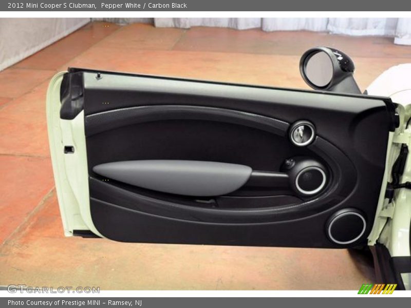 Pepper White / Carbon Black 2012 Mini Cooper S Clubman