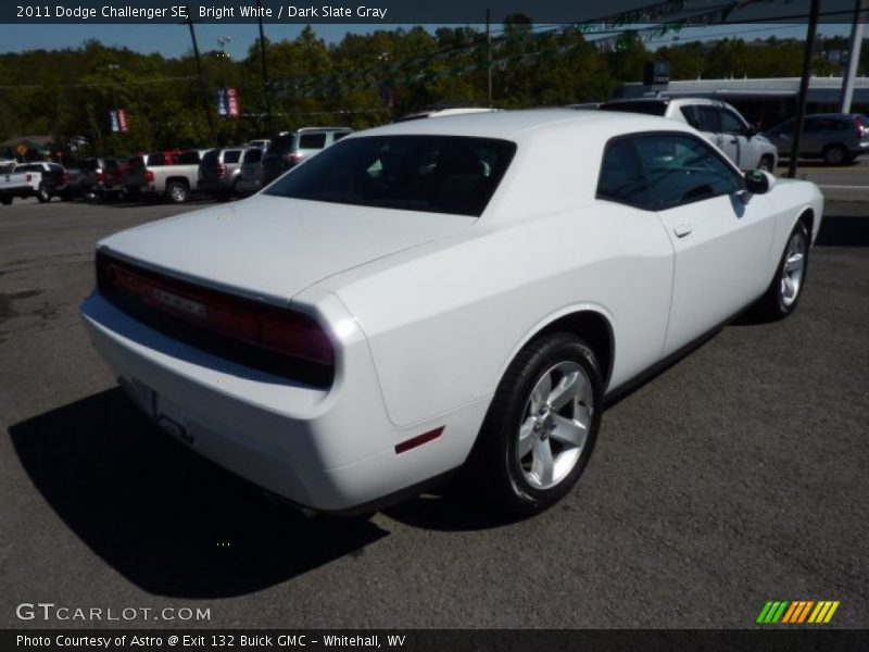 Bright White / Dark Slate Gray 2011 Dodge Challenger SE