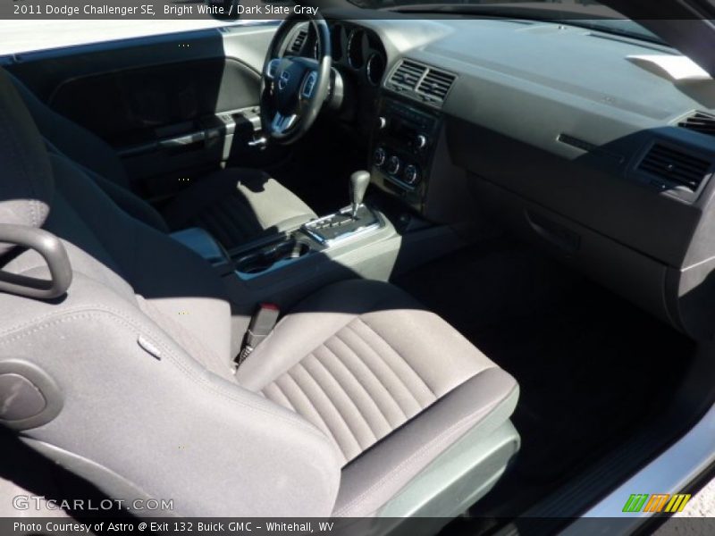 Bright White / Dark Slate Gray 2011 Dodge Challenger SE