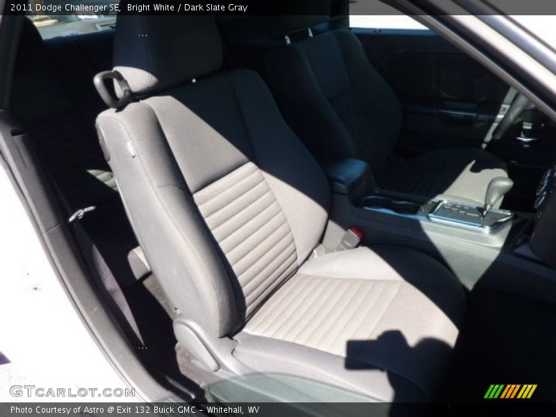 Bright White / Dark Slate Gray 2011 Dodge Challenger SE