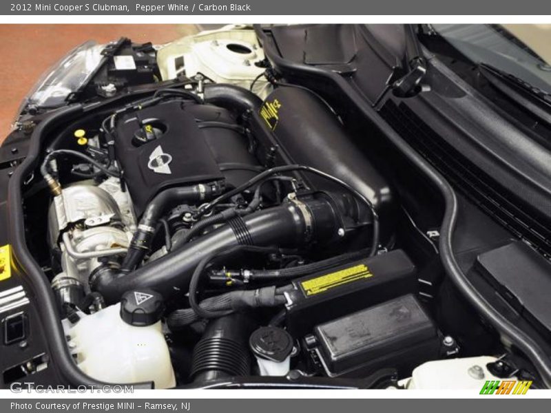Pepper White / Carbon Black 2012 Mini Cooper S Clubman