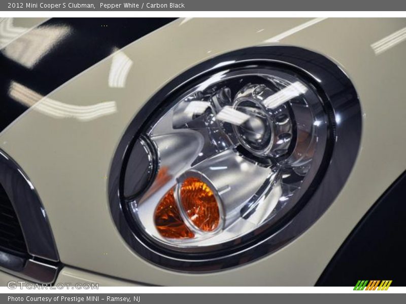 Pepper White / Carbon Black 2012 Mini Cooper S Clubman