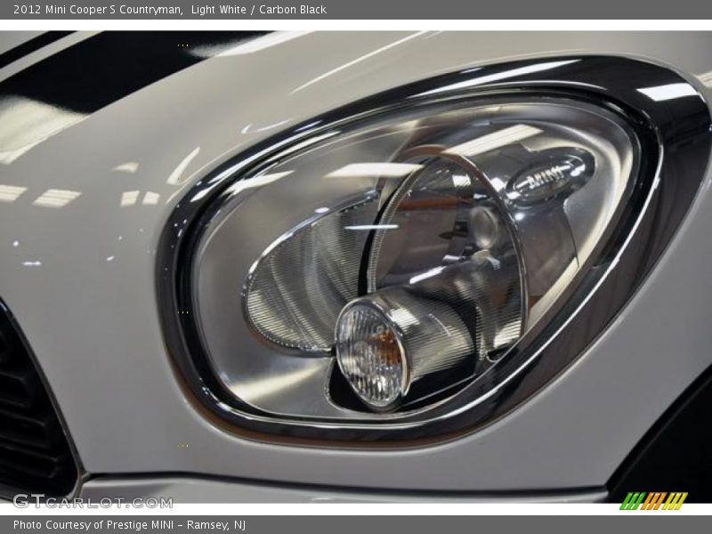 Light White / Carbon Black 2012 Mini Cooper S Countryman