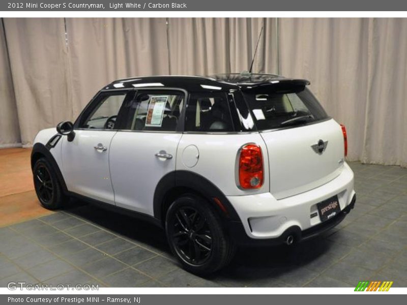 Light White / Carbon Black 2012 Mini Cooper S Countryman