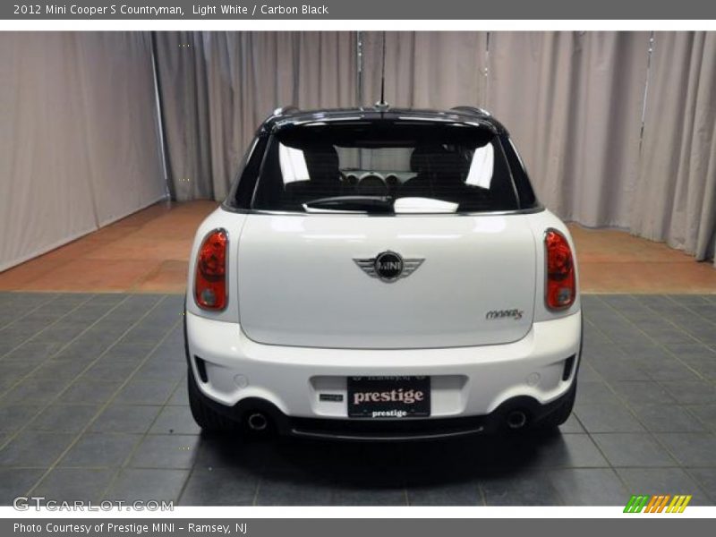 Light White / Carbon Black 2012 Mini Cooper S Countryman