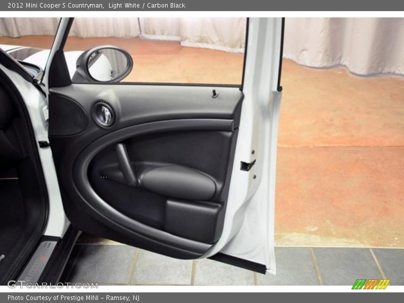 Light White / Carbon Black 2012 Mini Cooper S Countryman