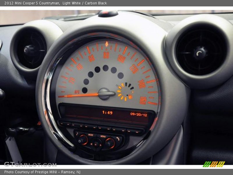 Light White / Carbon Black 2012 Mini Cooper S Countryman