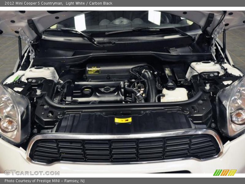 Light White / Carbon Black 2012 Mini Cooper S Countryman