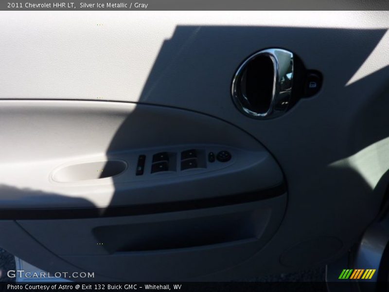 Silver Ice Metallic / Gray 2011 Chevrolet HHR LT
