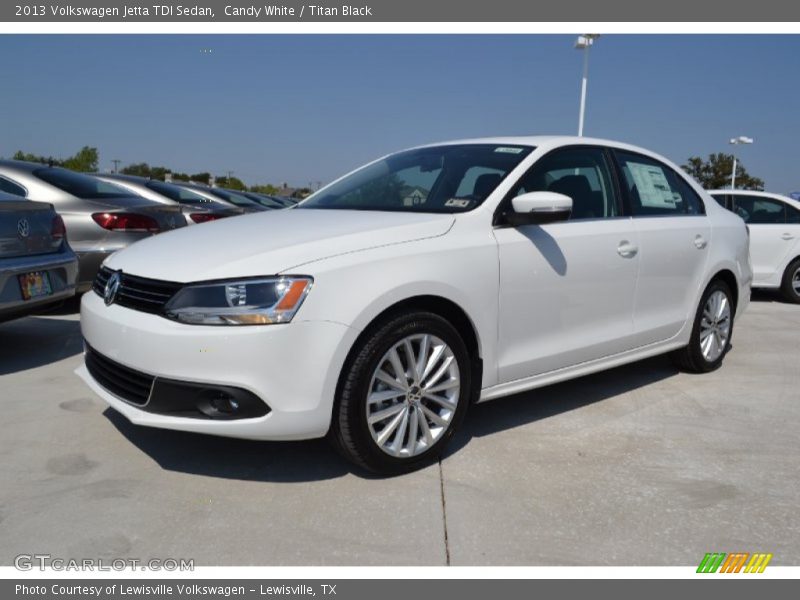 Candy White / Titan Black 2013 Volkswagen Jetta TDI Sedan