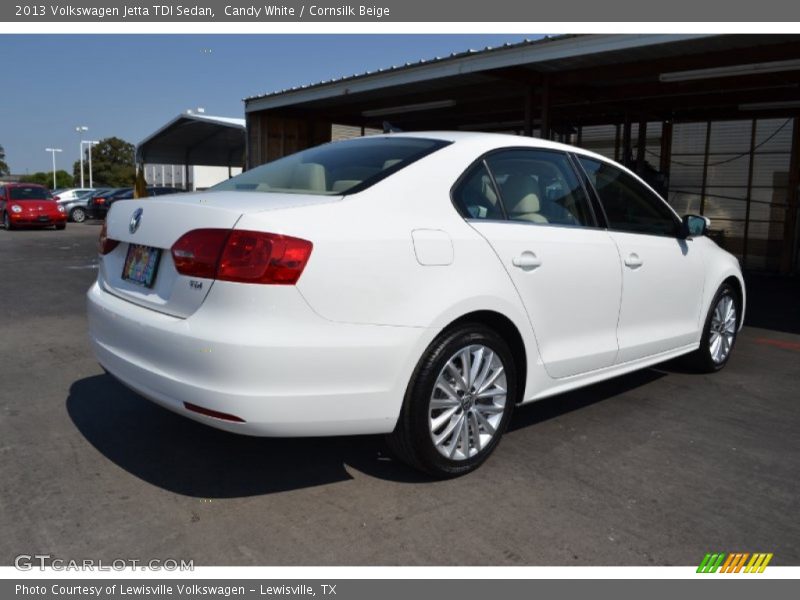 Candy White / Cornsilk Beige 2013 Volkswagen Jetta TDI Sedan