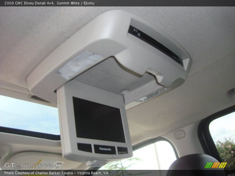 Summit White / Ebony 2009 GMC Envoy Denali 4x4