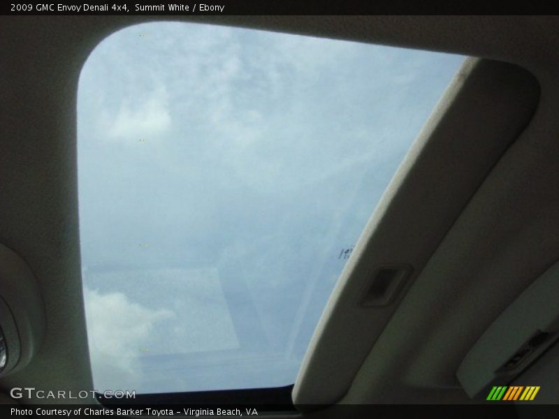 Summit White / Ebony 2009 GMC Envoy Denali 4x4
