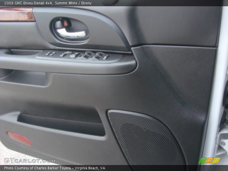 Summit White / Ebony 2009 GMC Envoy Denali 4x4