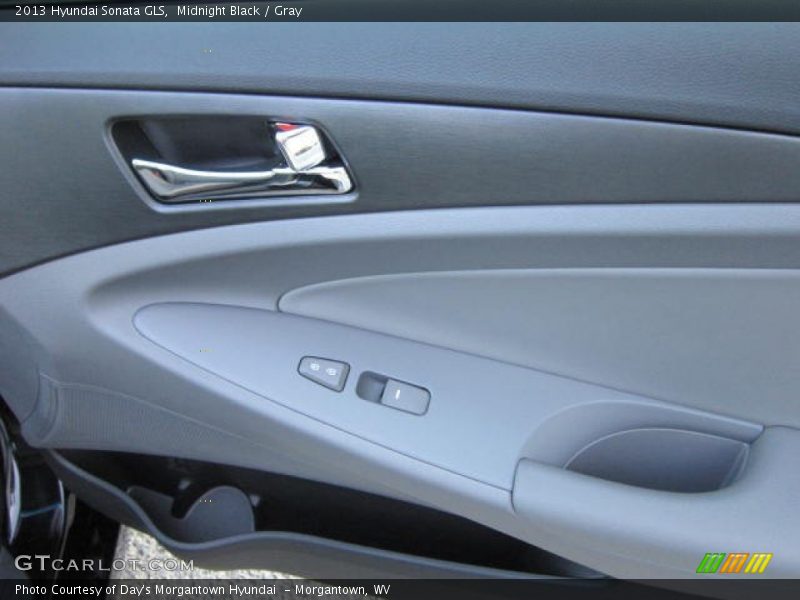 Midnight Black / Gray 2013 Hyundai Sonata GLS