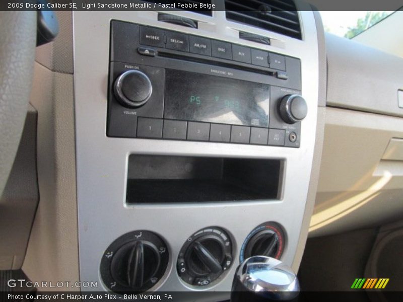 Light Sandstone Metallic / Pastel Pebble Beige 2009 Dodge Caliber SE