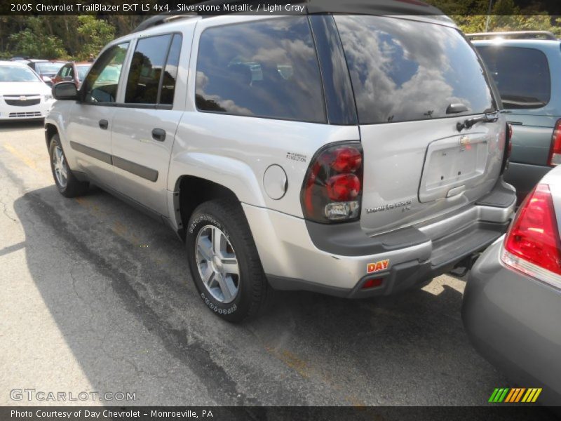 Silverstone Metallic / Light Gray 2005 Chevrolet TrailBlazer EXT LS 4x4