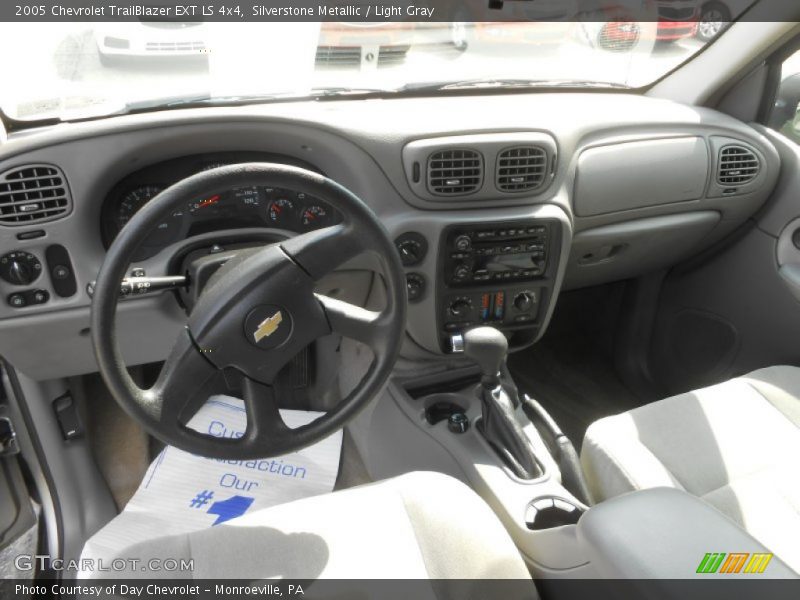 Silverstone Metallic / Light Gray 2005 Chevrolet TrailBlazer EXT LS 4x4