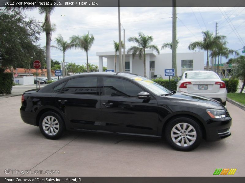 Black / Titan Black 2012 Volkswagen Passat 2.5L S