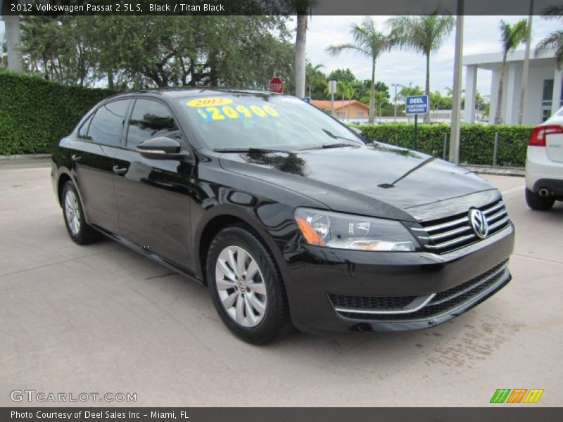 Black / Titan Black 2012 Volkswagen Passat 2.5L S