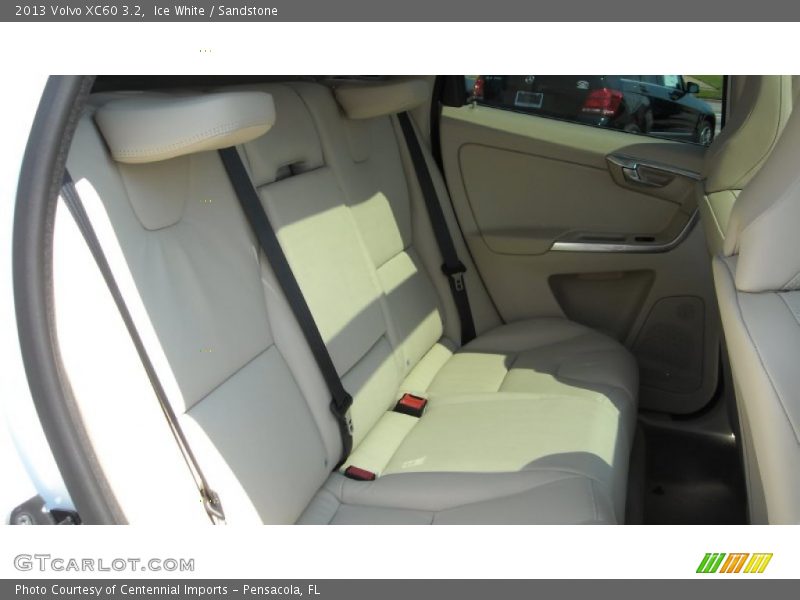 Ice White / Sandstone 2013 Volvo XC60 3.2